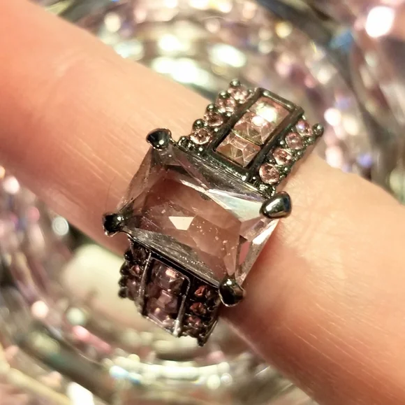 Pink Saphire Emerald cut gemstone, gunmetal ring size 6, PRICE REDUCED! - Picture 7 of 13